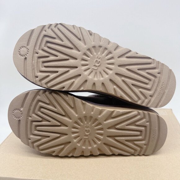 UGG Classic Mini II Genuine Shearling Lined Boots Sheepskin Charcoal Gray US 6 - Picture 8 of 9